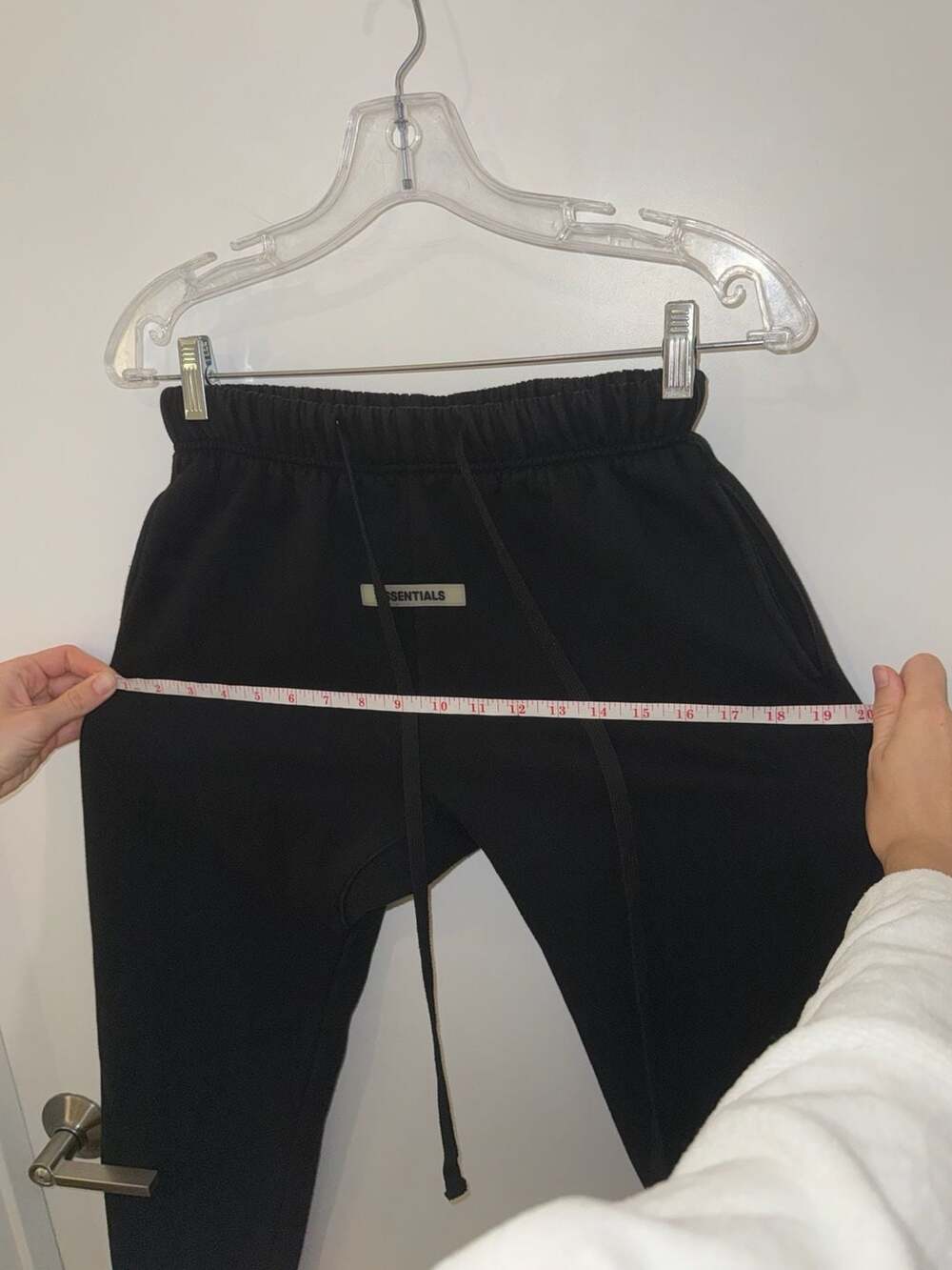 Fear of God Essentials Women’s Fleece Sweatpants in Black Sz S - Picture 5 of 7